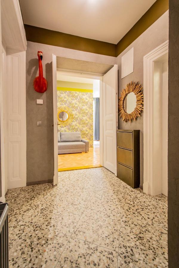 3bdr Oasis In The Heart Of Apartamento
